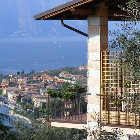 Casa Palmira Apartment Brenzone sul Garda Luaran gambar