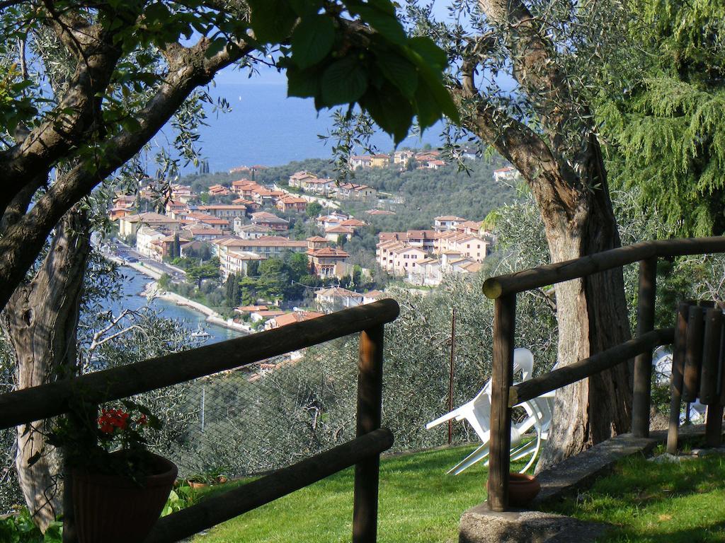 Casa Palmira Apartment Brenzone sul Garda Luaran gambar