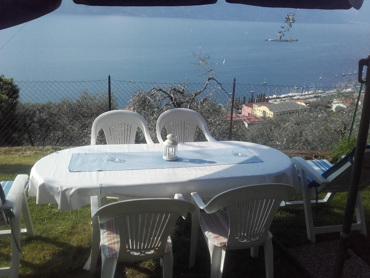 Casa Palmira Apartment Brenzone sul Garda Luaran gambar