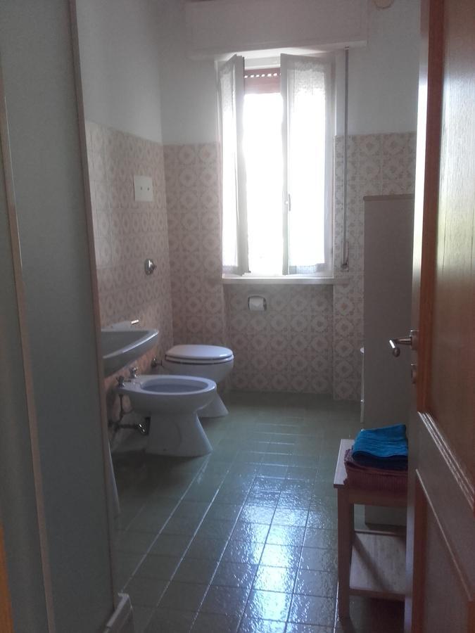 Casa Palmira Apartment Brenzone sul Garda Luaran gambar
