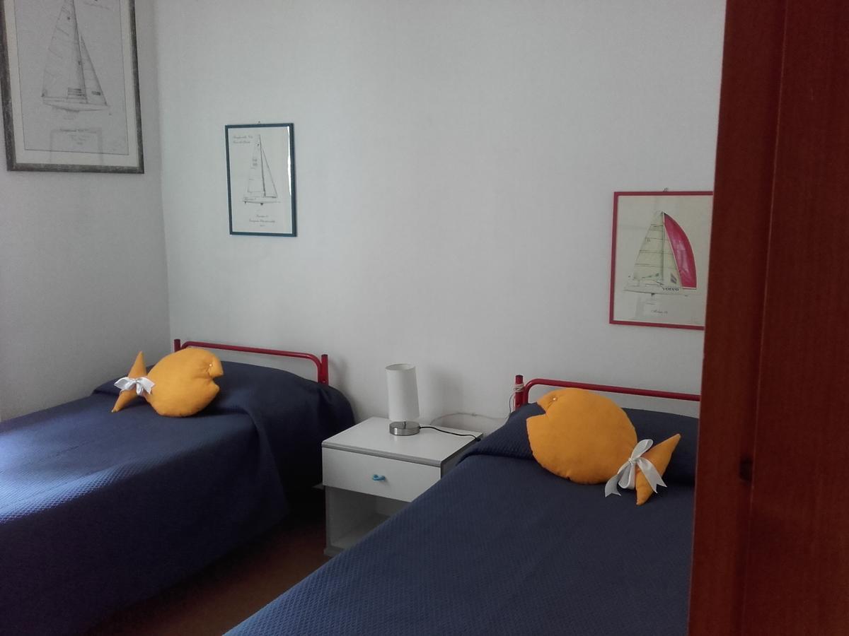 Casa Palmira Apartment Brenzone sul Garda Luaran gambar