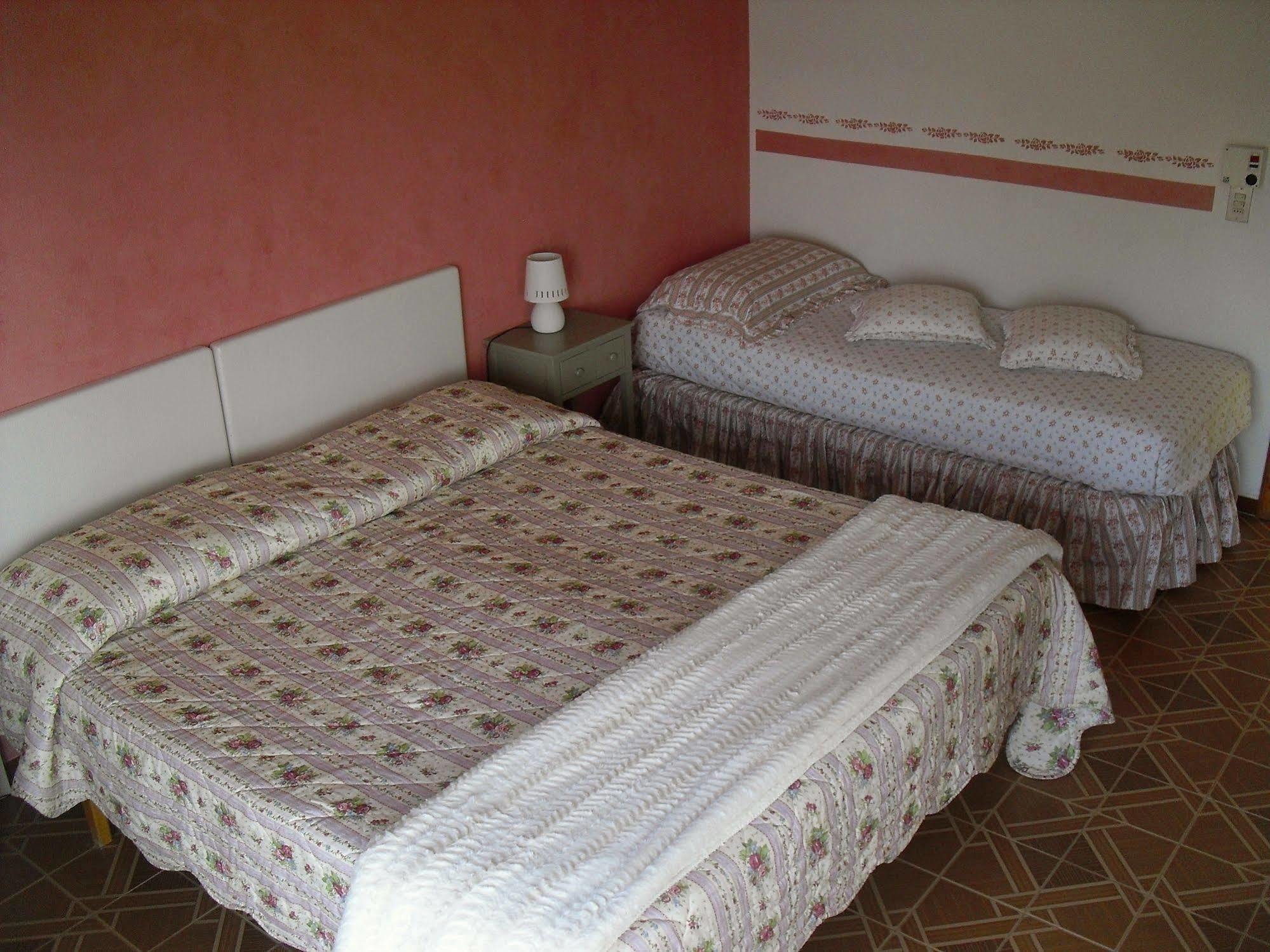 Casa Palmira Apartment Brenzone sul Garda Luaran gambar